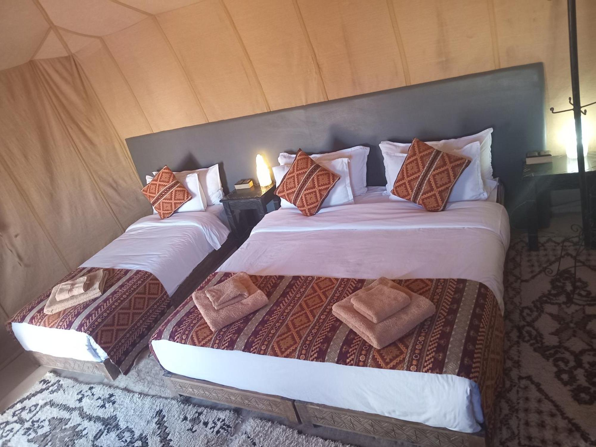 Erg Chebbi Romantic Desert Camp Luxury tent *